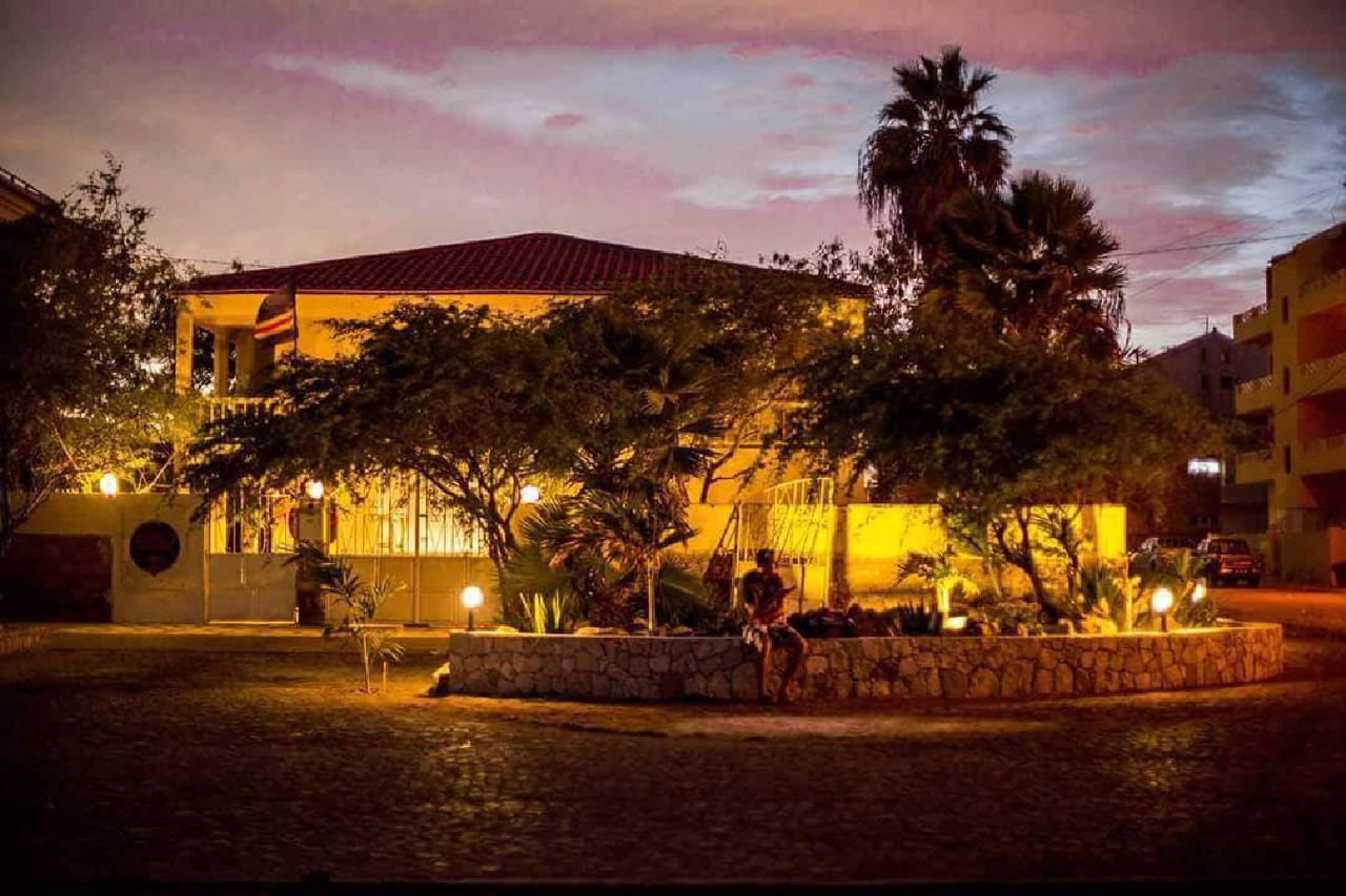 Surf House Hostel Santa Maria Luaran gambar